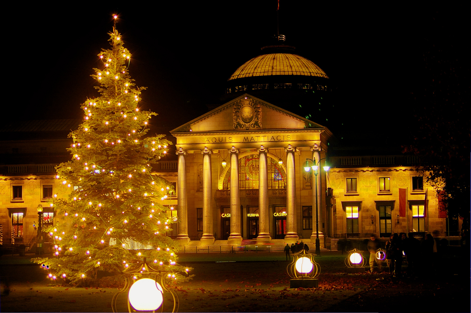 Weihnachtliches Kurhaus