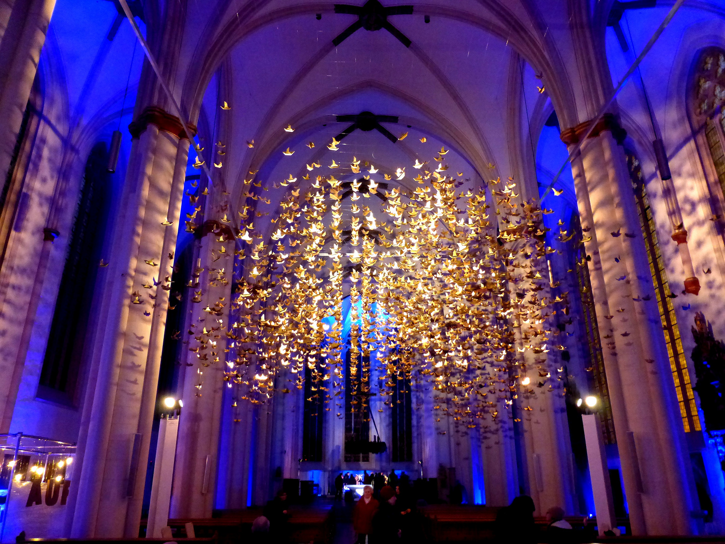 Weihnachtliches Lichtspiel in der Kirche Liebfrauen-Überwasser