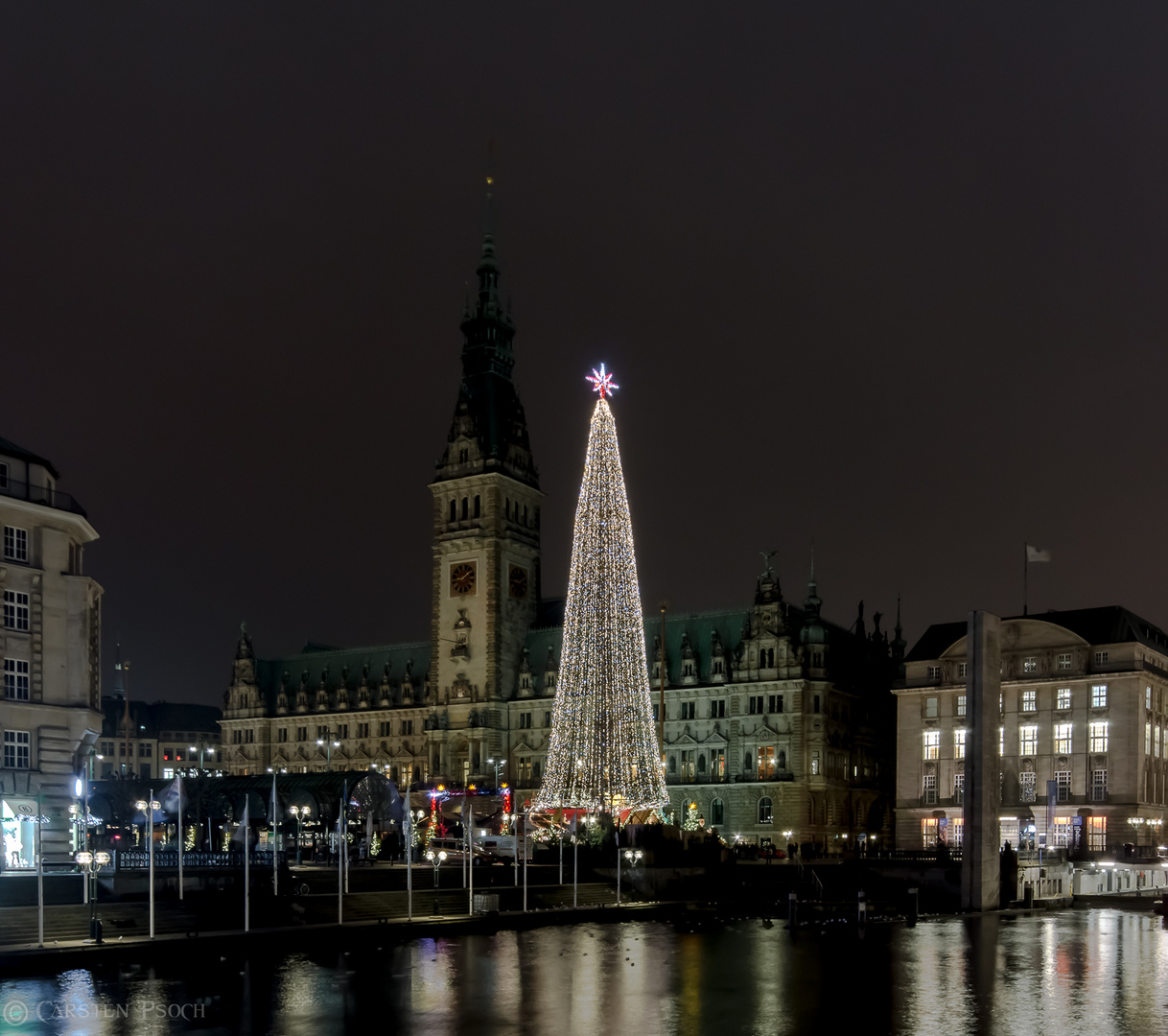 Weihnachtliches Rathaus