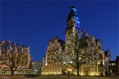 Weihnachtliches Rathaus