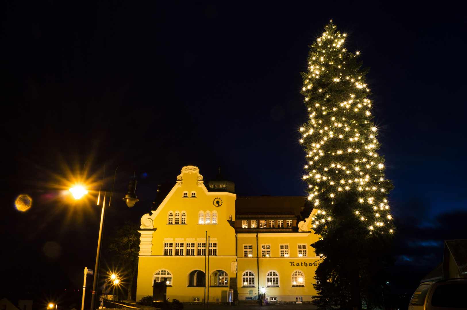 Weihnachtliches Rathaus Schöneck