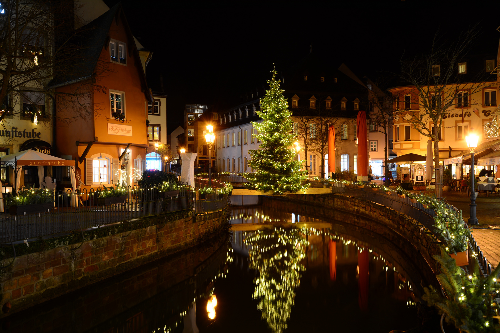 Weihnachtliches Saarburg