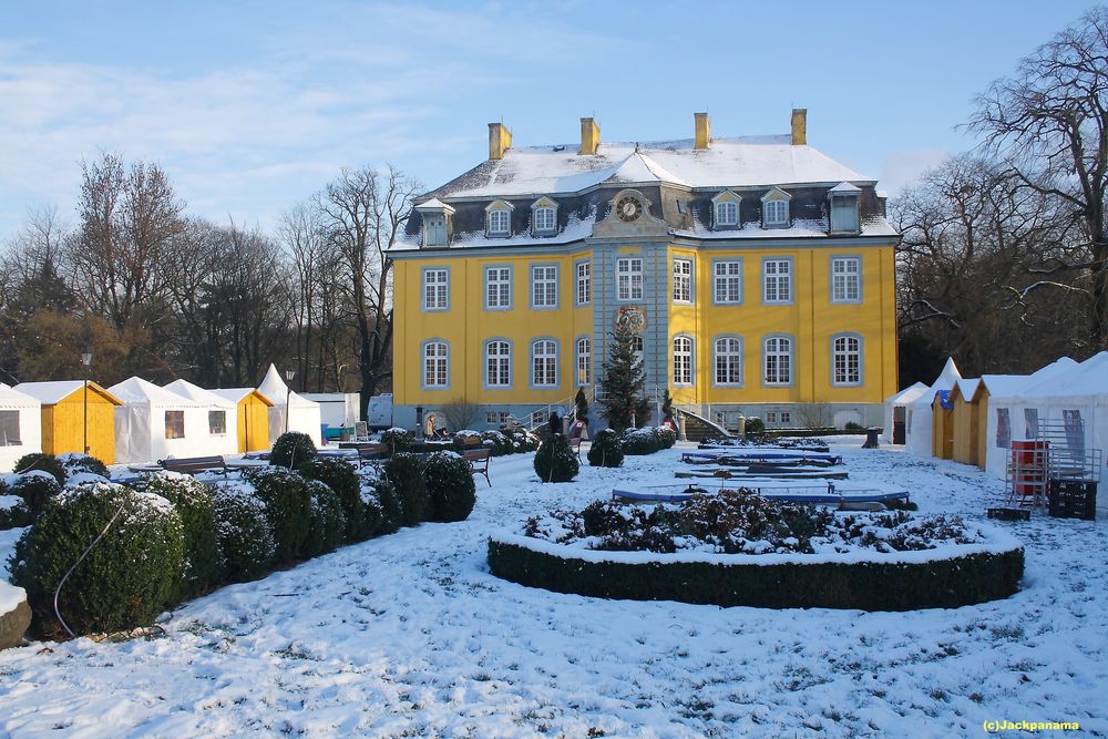 Weihnachts- und Spekulatiusmarktes im Schloss Beck bei - 6 Grad