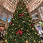 Weihnachtsbaum in der Mädlerpassage in Leipzig