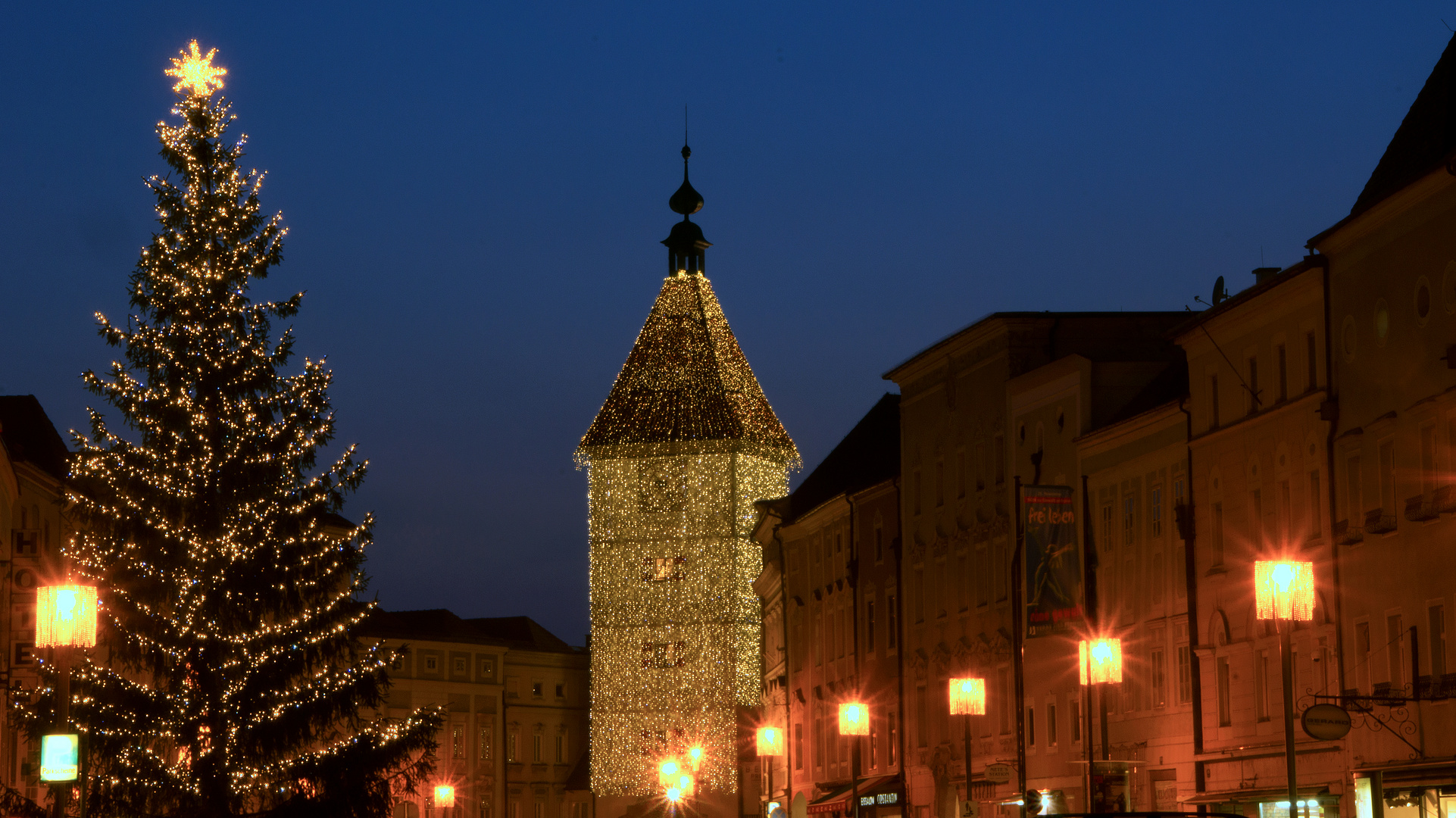 Weihnachtsbaum mit Ledererturm