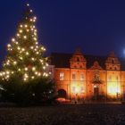 Weihnachtsbaum steht