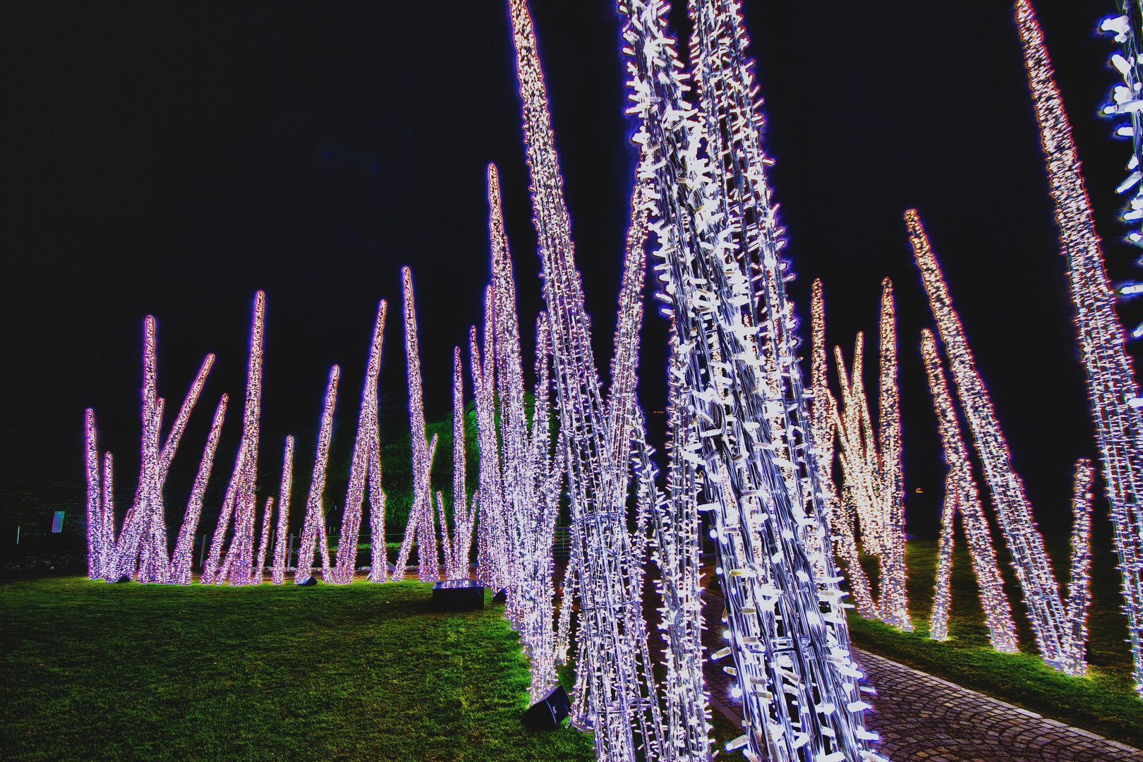 Weihnachtsbeleuchtung 2011 der Swarovski Kristallwelten 3