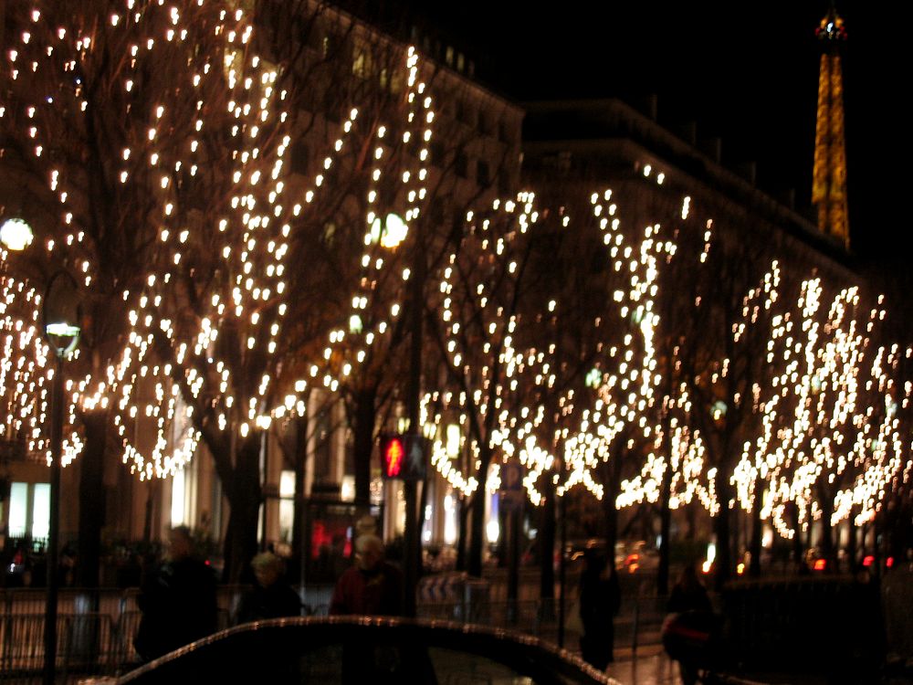 Weihnachtsbeleuchtungen in Paris (in 2004)