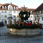 Weihnachtsbrunnen am Tag