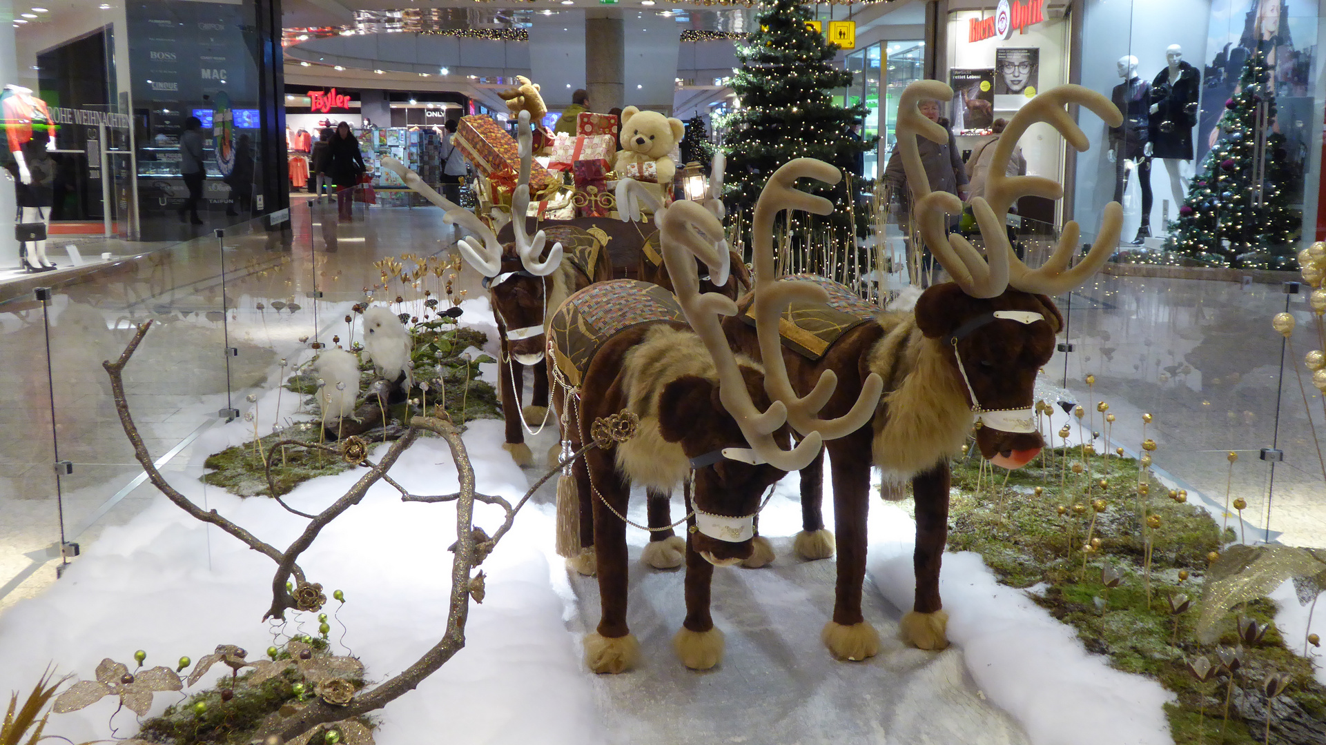 Weihnachtsgeschenke auf großer Fahrt  