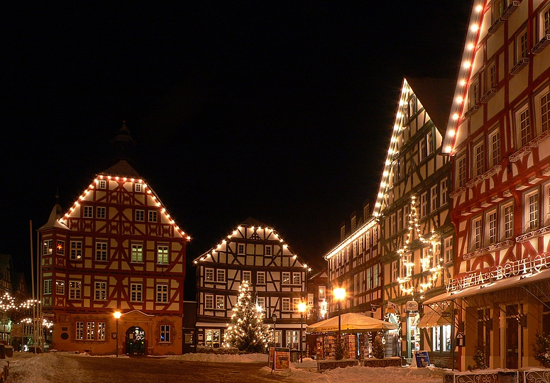 Weihnachtsgrüsse aus dem verschneiten Grünberg