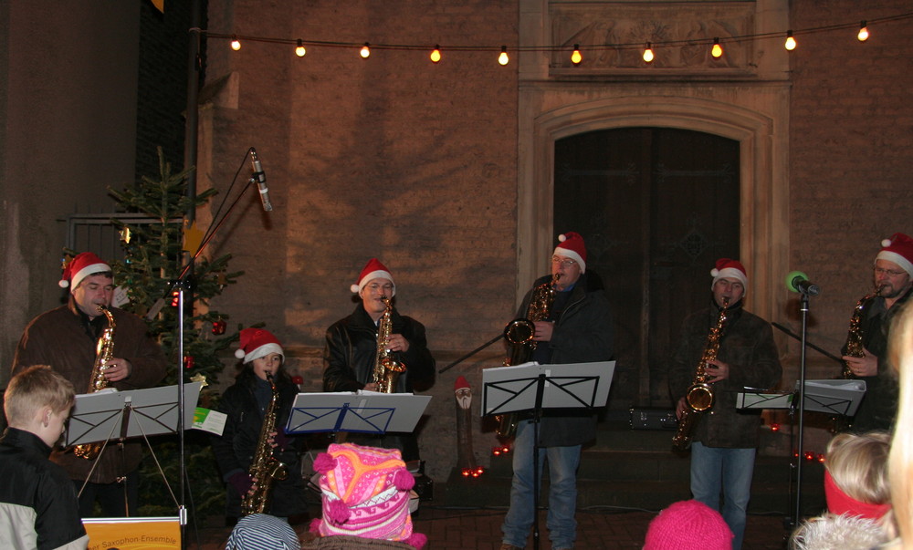 Weihnachtsgrüße vom Bonner Saxophon-Ensemble ...