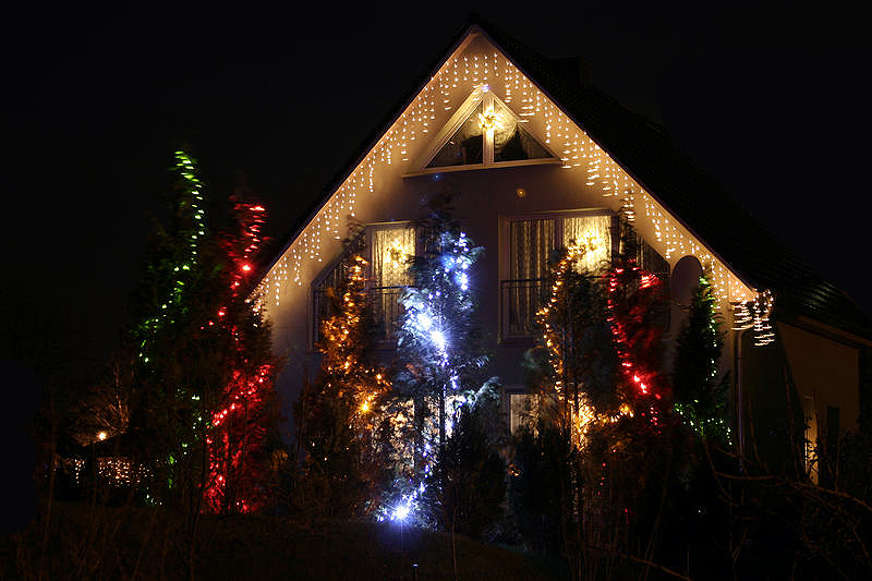 Weihnachtshausbeleuchtung (13.12.2006)