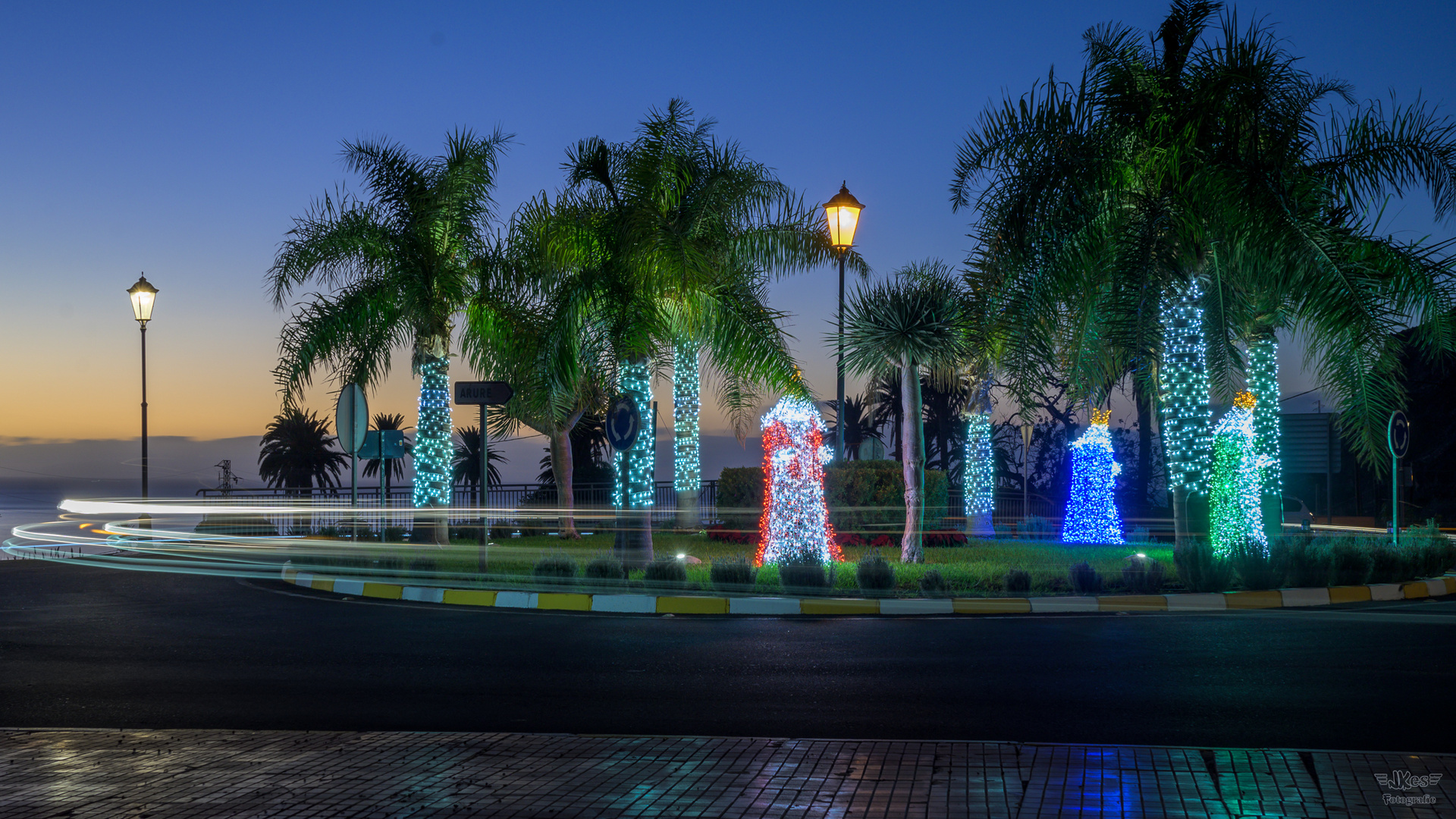 Weihnachtskreisel.. / Christmas traffic roundabout