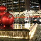 Weihnachtskugeln am Rockefeller Center 