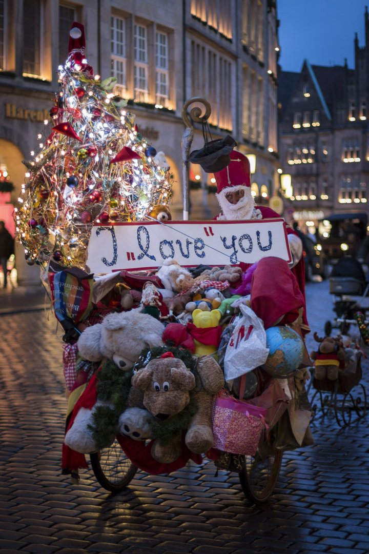 Weihnachtsmann on the Weihnachtsmarkt