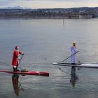 Weihnachtsmann und Engel auf dem Bodensee