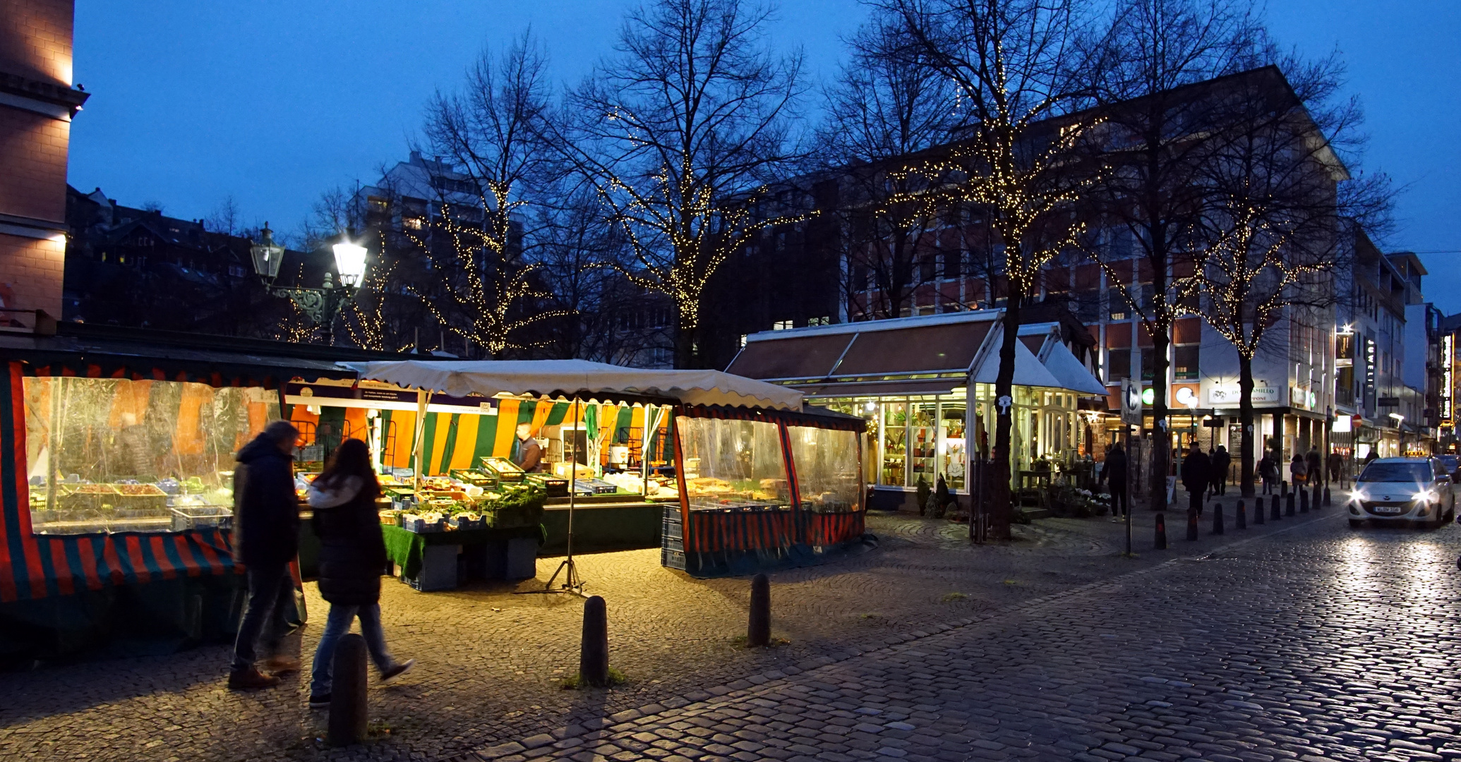 Weihnachtsmarkt 10-18