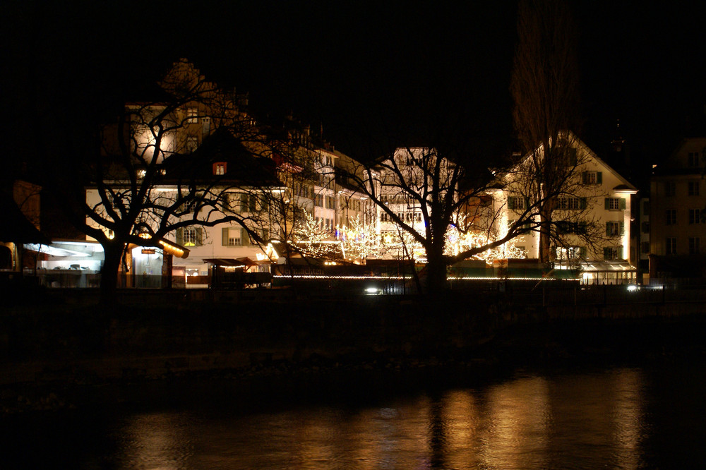 Weihnachtsmarkt 2007 auf dem Muehlenplatz in Luzern