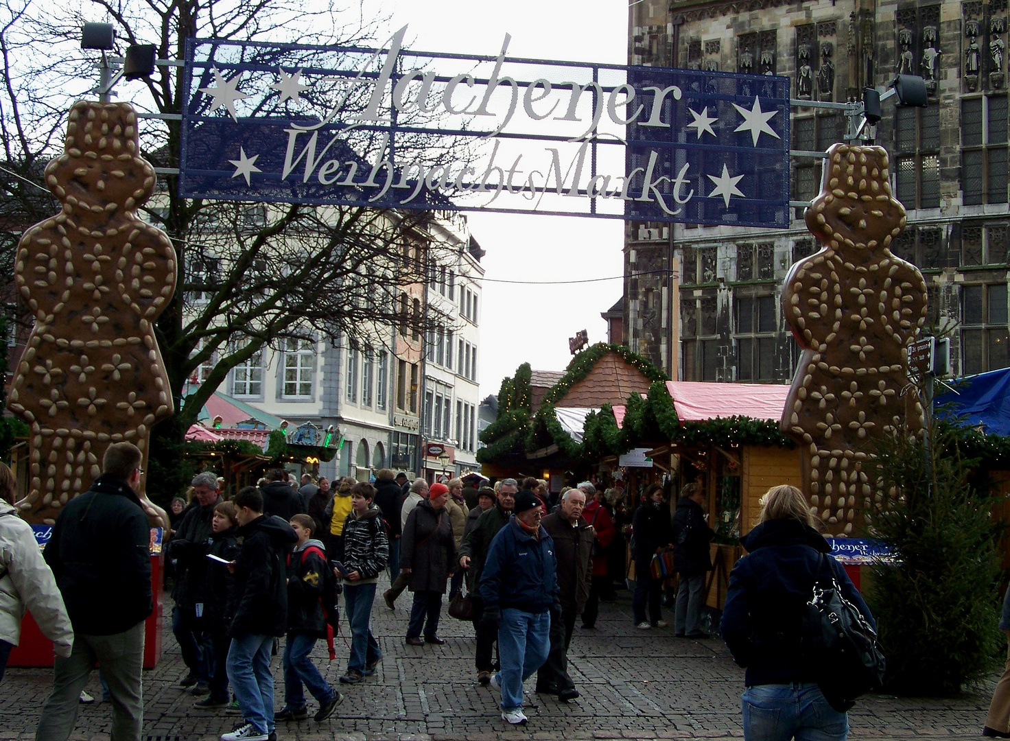 Weihnachtsmarkt Achen1