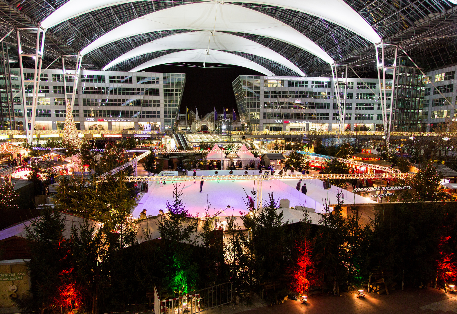 Weihnachtsmarkt am Airport München