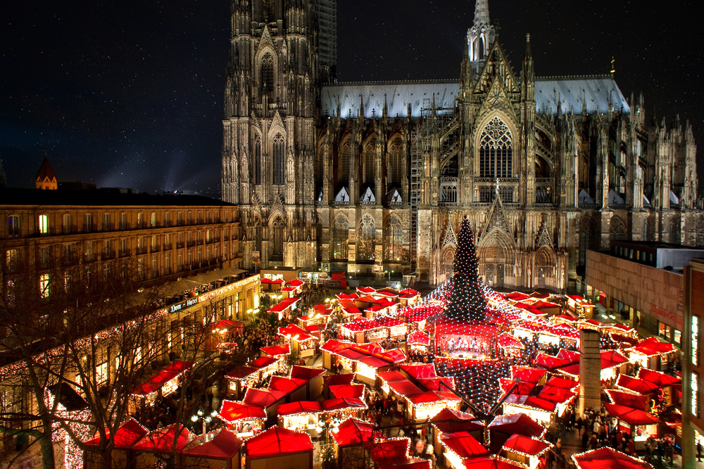 Weihnachtsmarkt am Kölner Dom 2010 Foto & Bild  kunstfotografie 