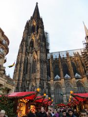 Weihnachtsmarkt am Kölner Dom