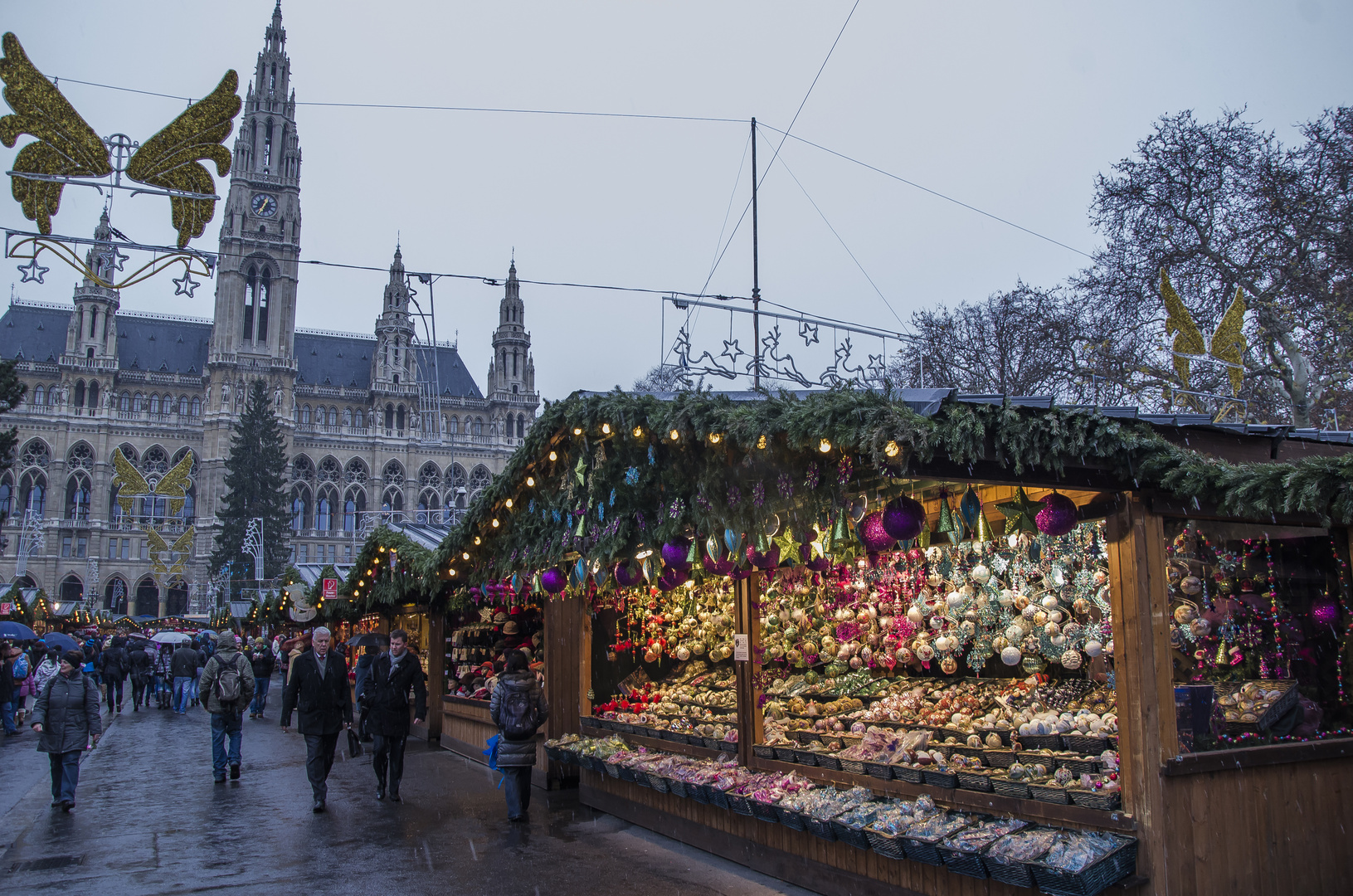 Weihnachtsmarkt am Rathausplatz