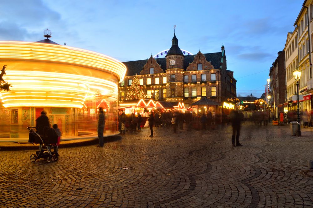 Weihnachtsmarkt am Rathausplatz