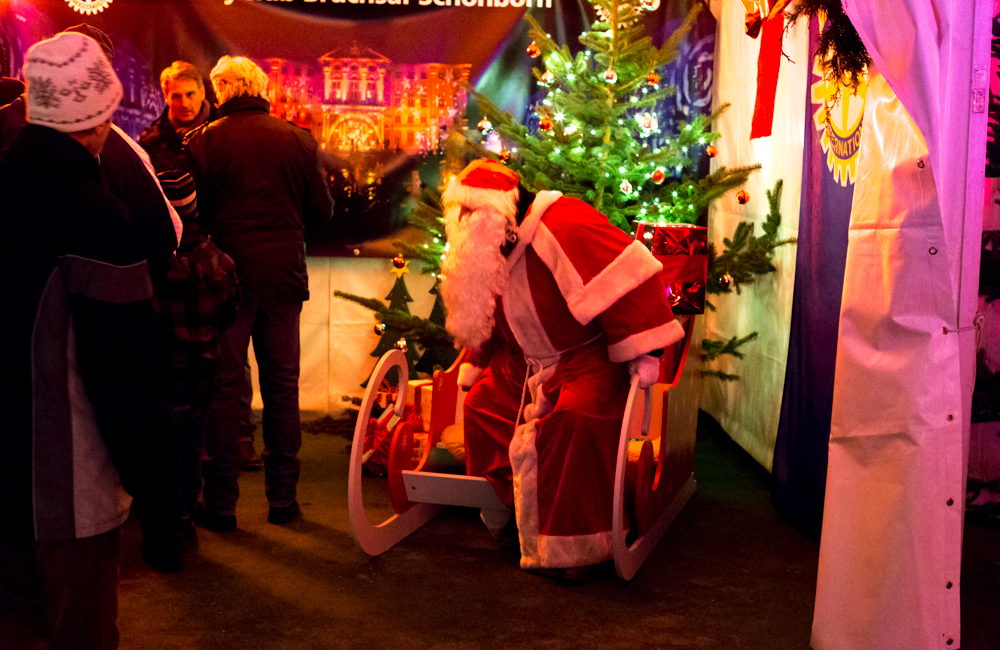Weihnachtsmarkt am Schloss 2013, "Der Mann der alles von uns notiert hat"