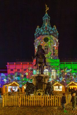 Weihnachtsmarkt am Schloss Charlottenburg