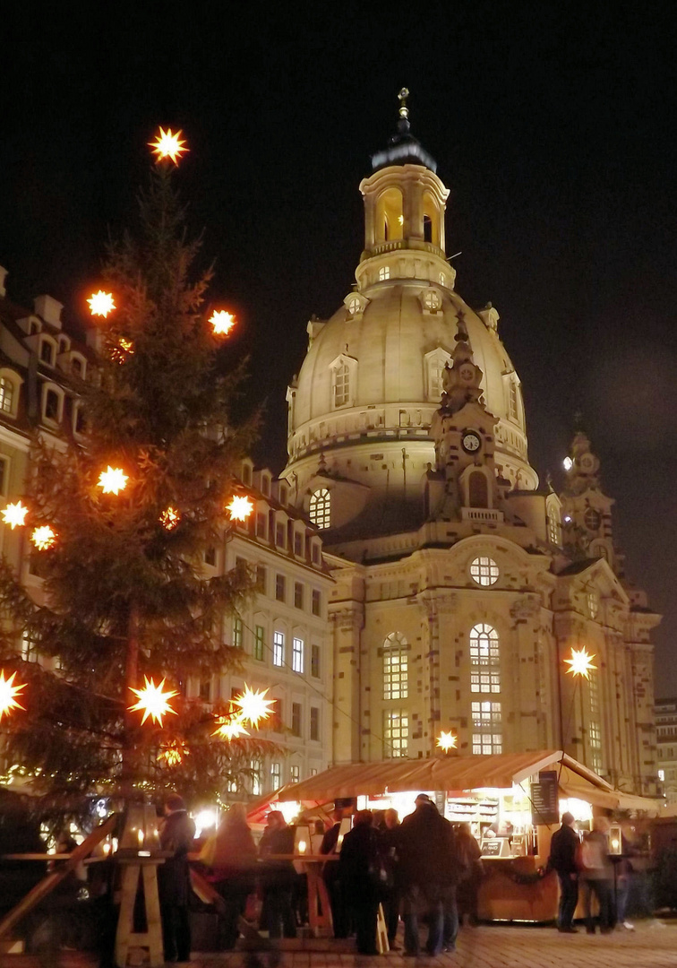 Weihnachtsmarkt an der Frauenkirche