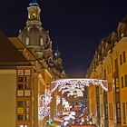 Weihnachtsmarkt an der Frauenkirche in Dresden