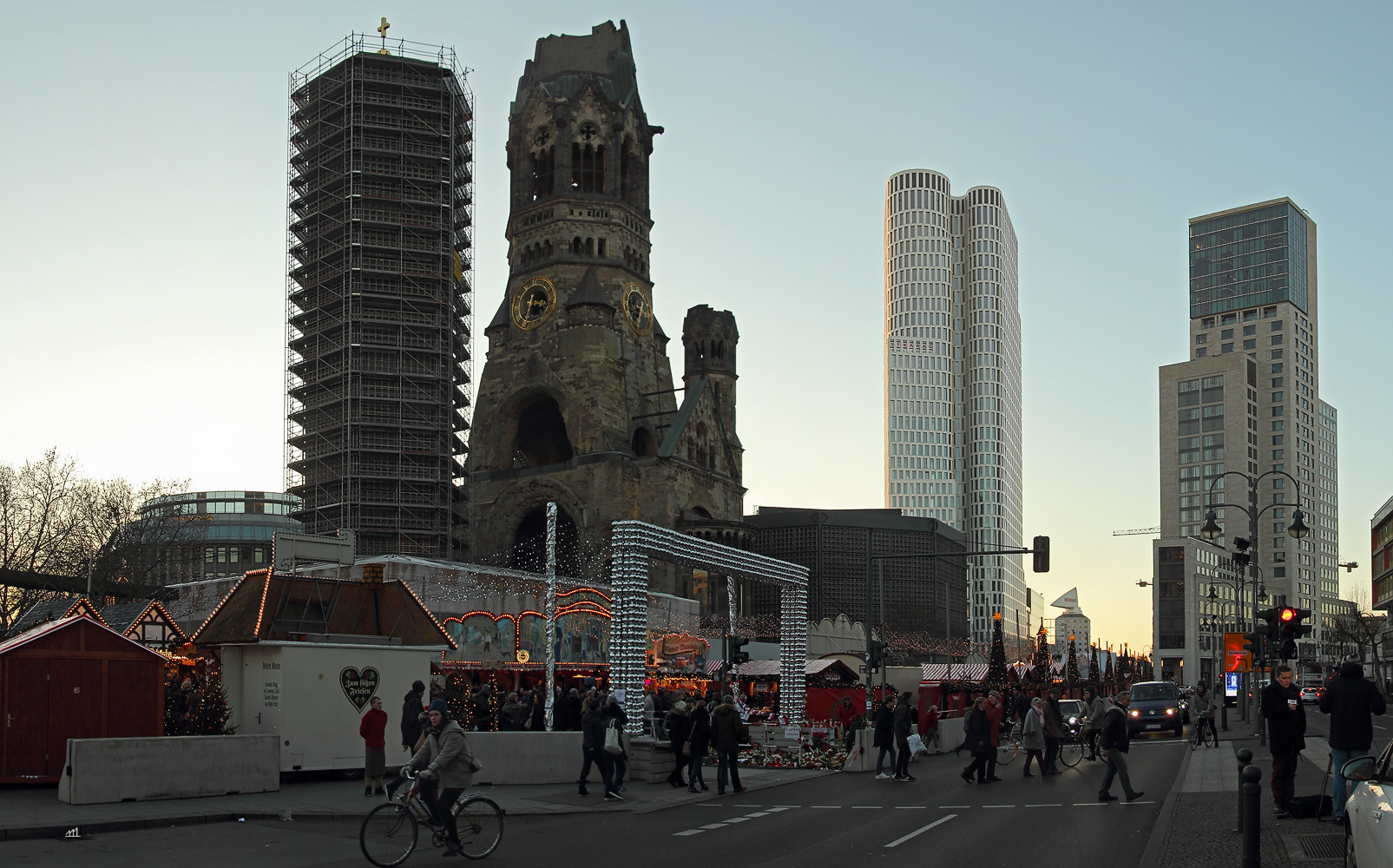 Weihnachtsmarkt an der Gedächtniskirche