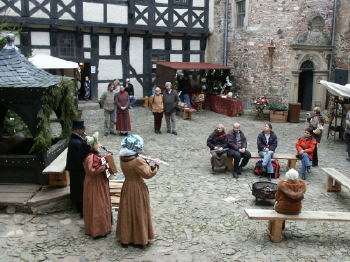 Weihnachtsmarkt auf Burg Falkenstein