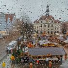 Weihnachtsmarkt im Regen