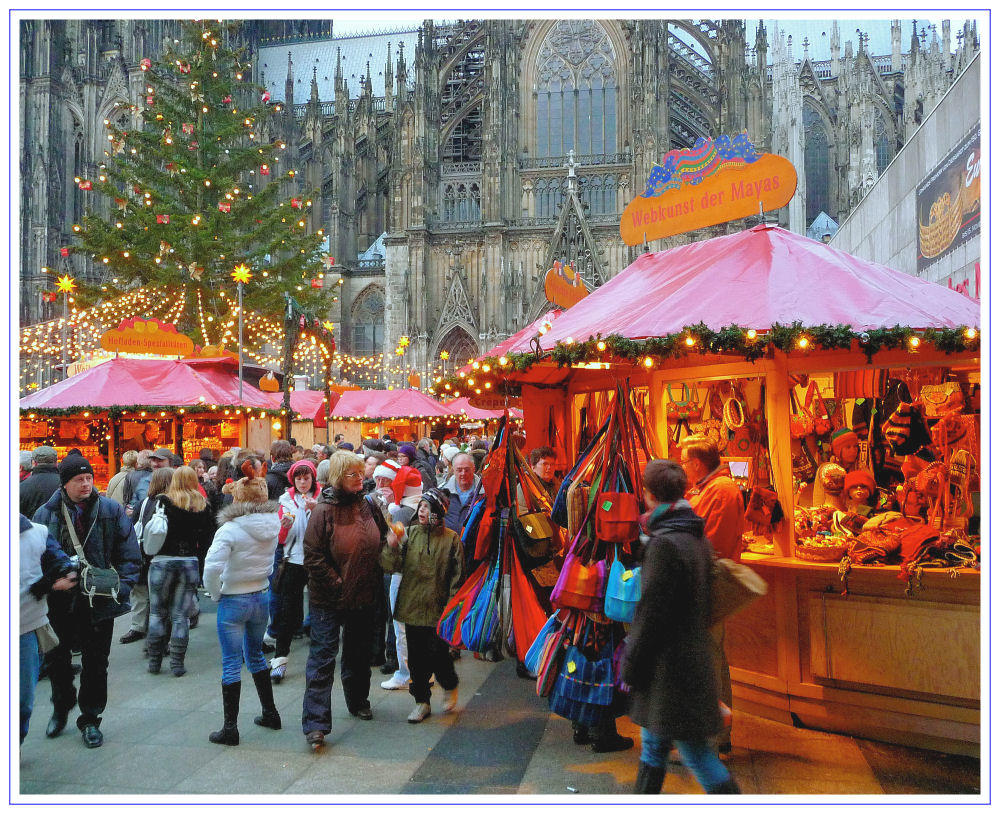 Weihnachtsmarkt im Schatten des Kölner Domes