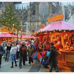 Weihnachtsmarkt im Schatten des Kölner Domes