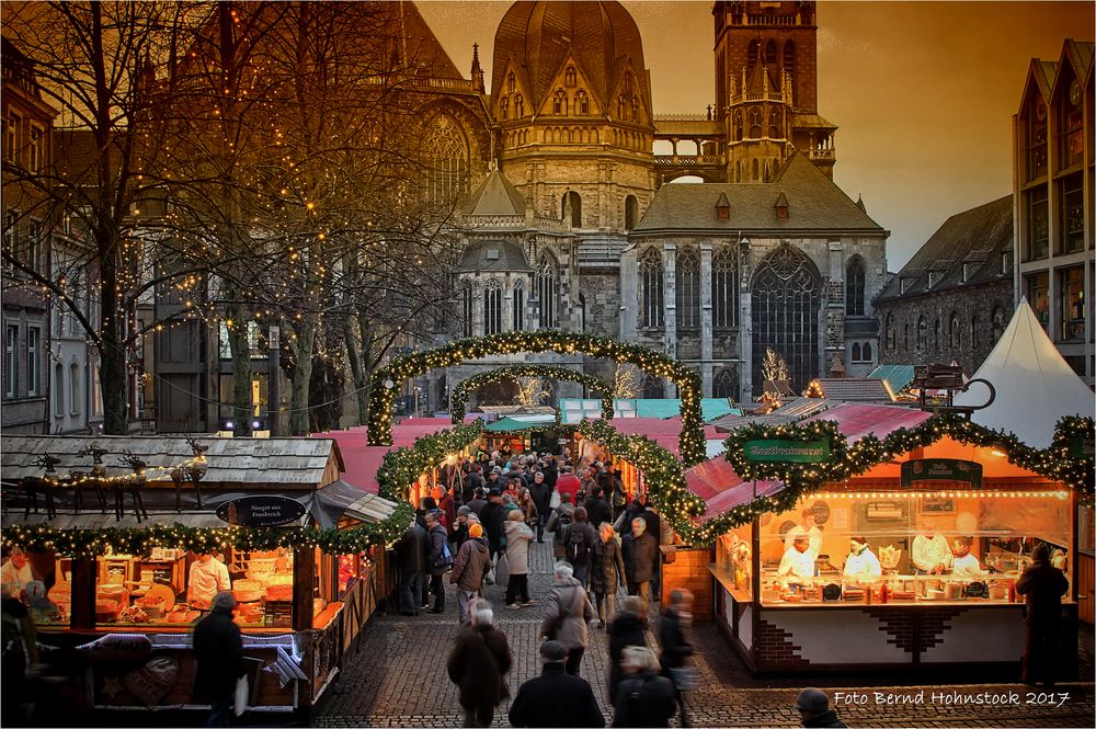 Weihnachtsmarkt in der Kaiserstadt ....