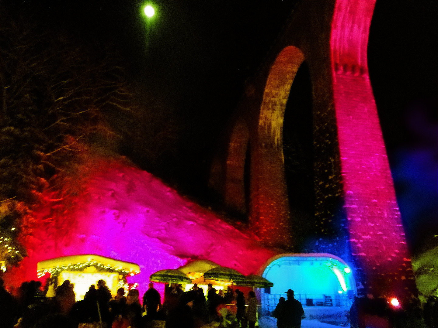 "Weihnachtsmarkt in der Ravenna-schlucht"