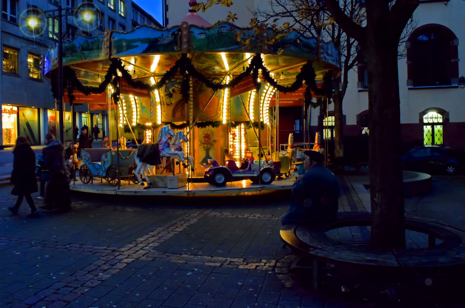 Weihnachtsmarkt in Elberfeld  Kinderkarussell