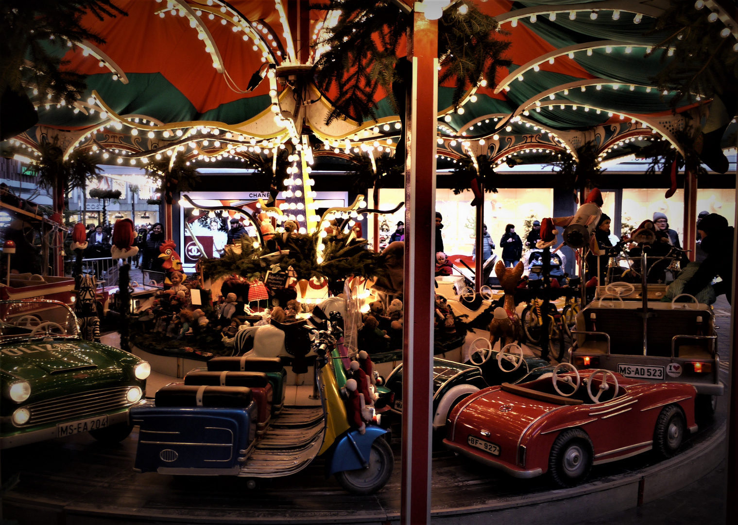 Weihnachtsmarkt  in Münster - Mein altes heißgeliebtes Kinderkarussell