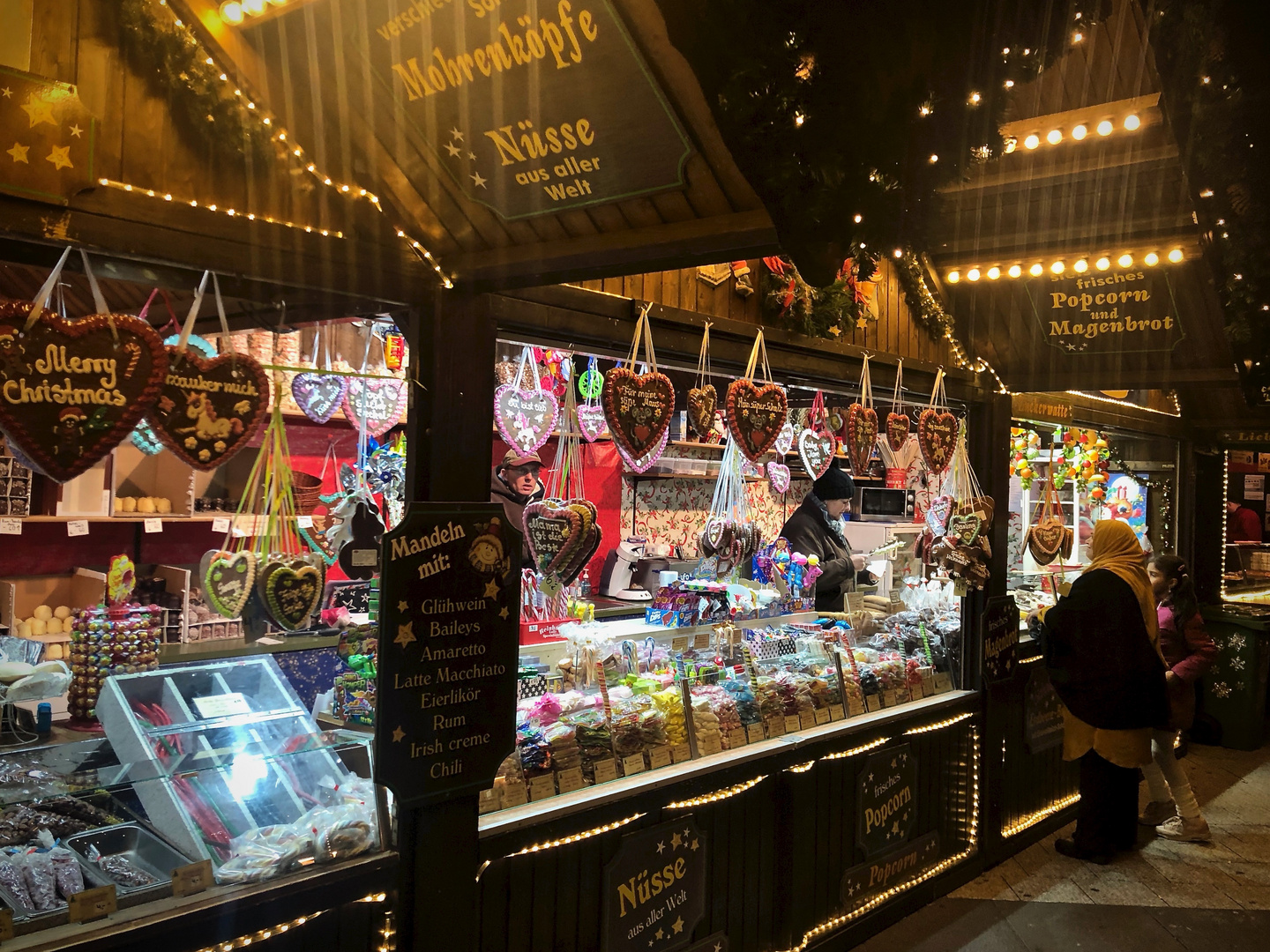  Weihnachtsmarkt mit Süssem