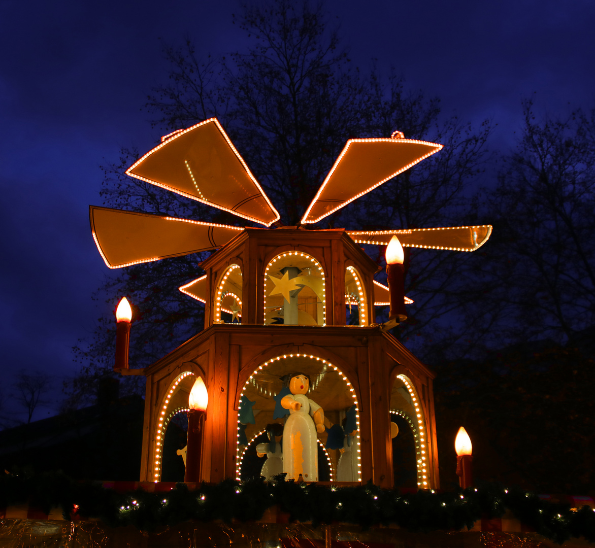 Weihnachtsmarkt Neuhausen