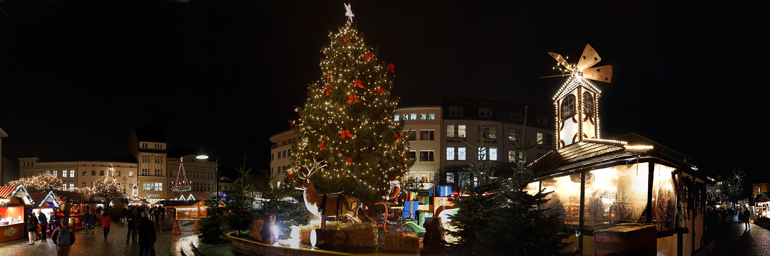 Weihnachtsmarkt Pano