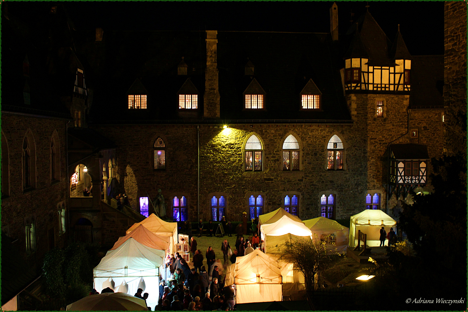 Weihnachtsmarkt Schloss Burg