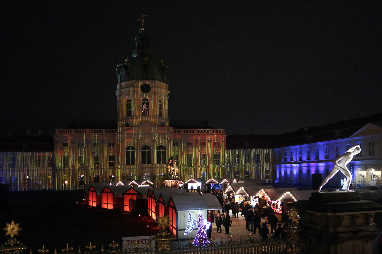 Weihnachtsmarkt Schloss Charlottenburg Foto & Bild  nacht, berlin