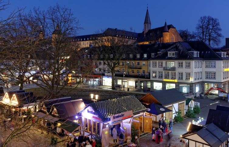 Weihnachtsmarkt Siegbrücke in Siegen