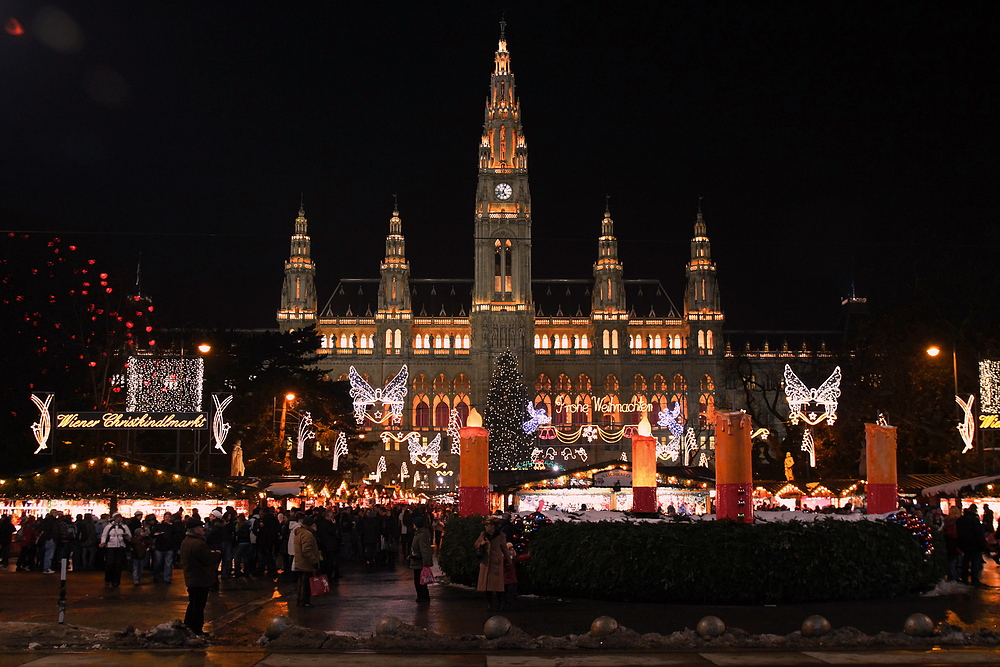 Weihnachtsmarkt vor dem Wiener Rathaus