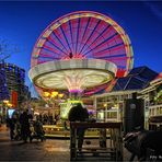 Weihnachtsriesenrad ... alles dreht sich ...